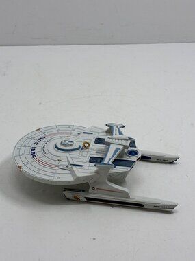 Hallmark Keepsake 2008 U.S.S. Reliant Star Trek II Wrath Of Khan Ornament Light-